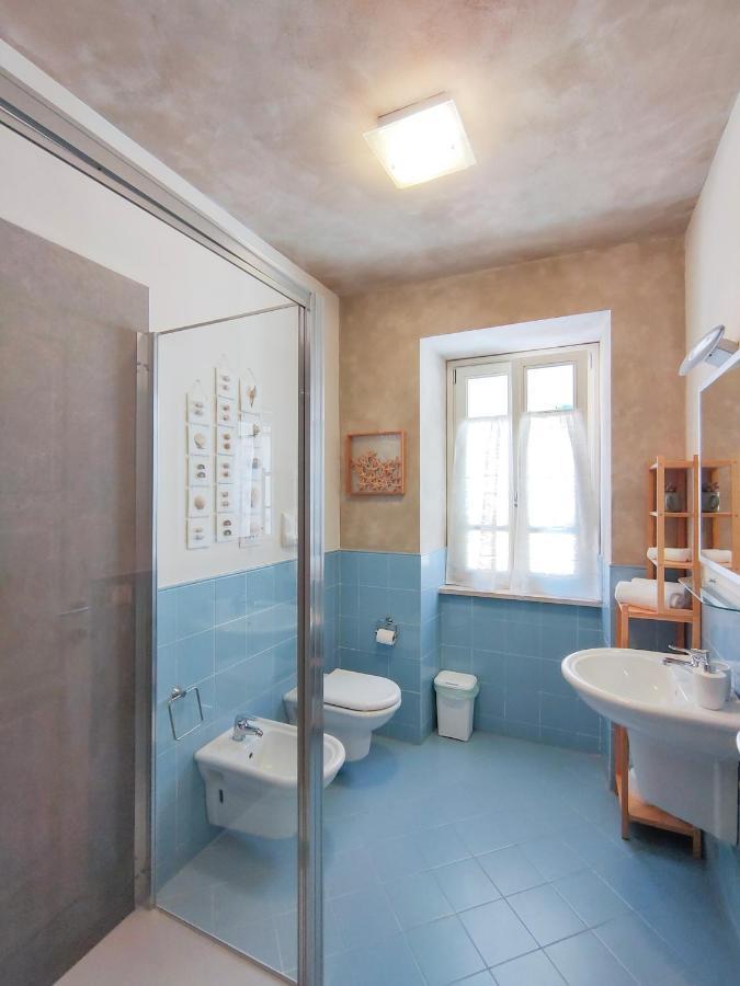 Appartement Chiare Ginestre à San Felice del Benaco Extérieur photo